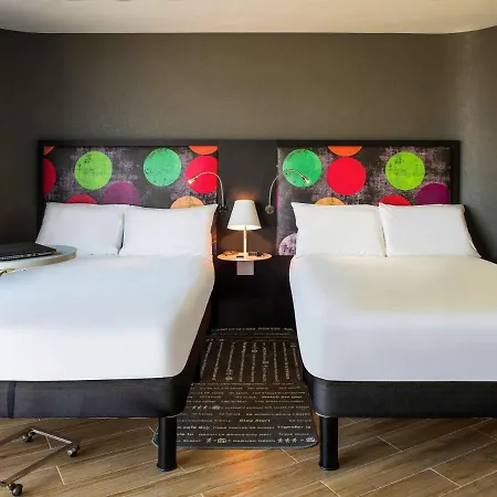 Ibis Styles New York Laguardia Airport-2